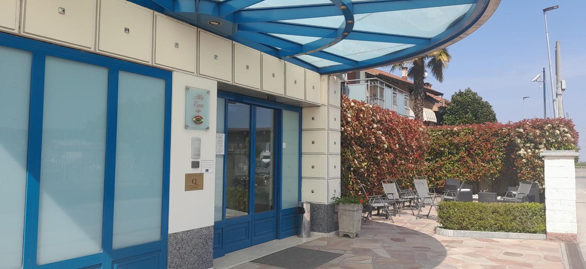 Hotel Ceretto Busca 외부 사진
