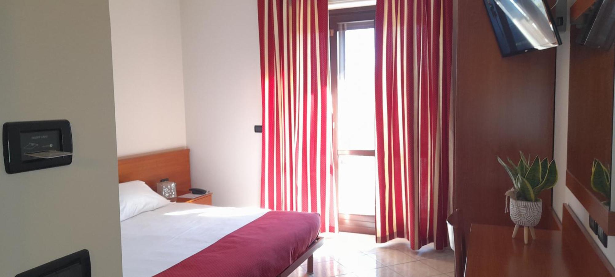 Hotel Ceretto Busca 외부 사진