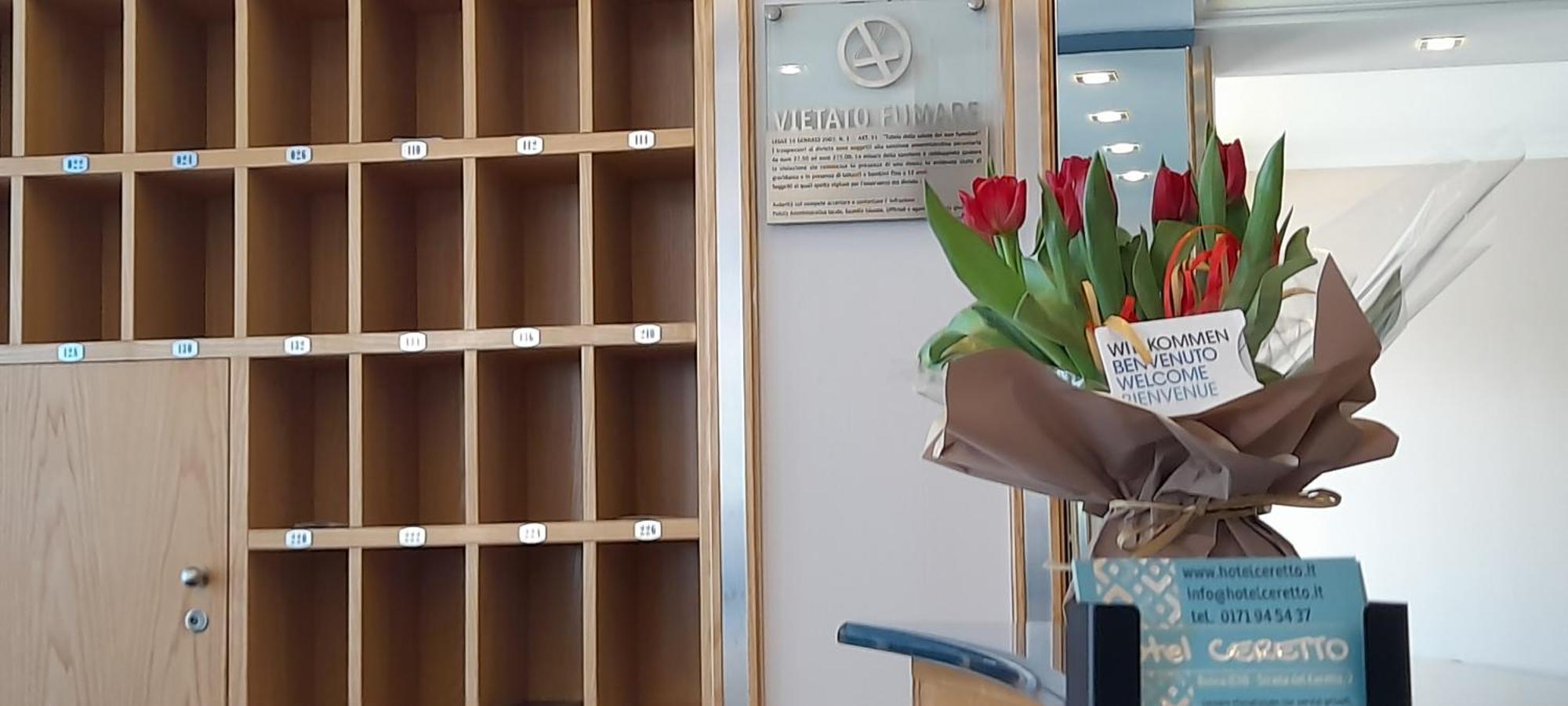 Hotel Ceretto Busca 외부 사진